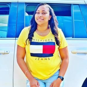 Meet your Posher, Cecily